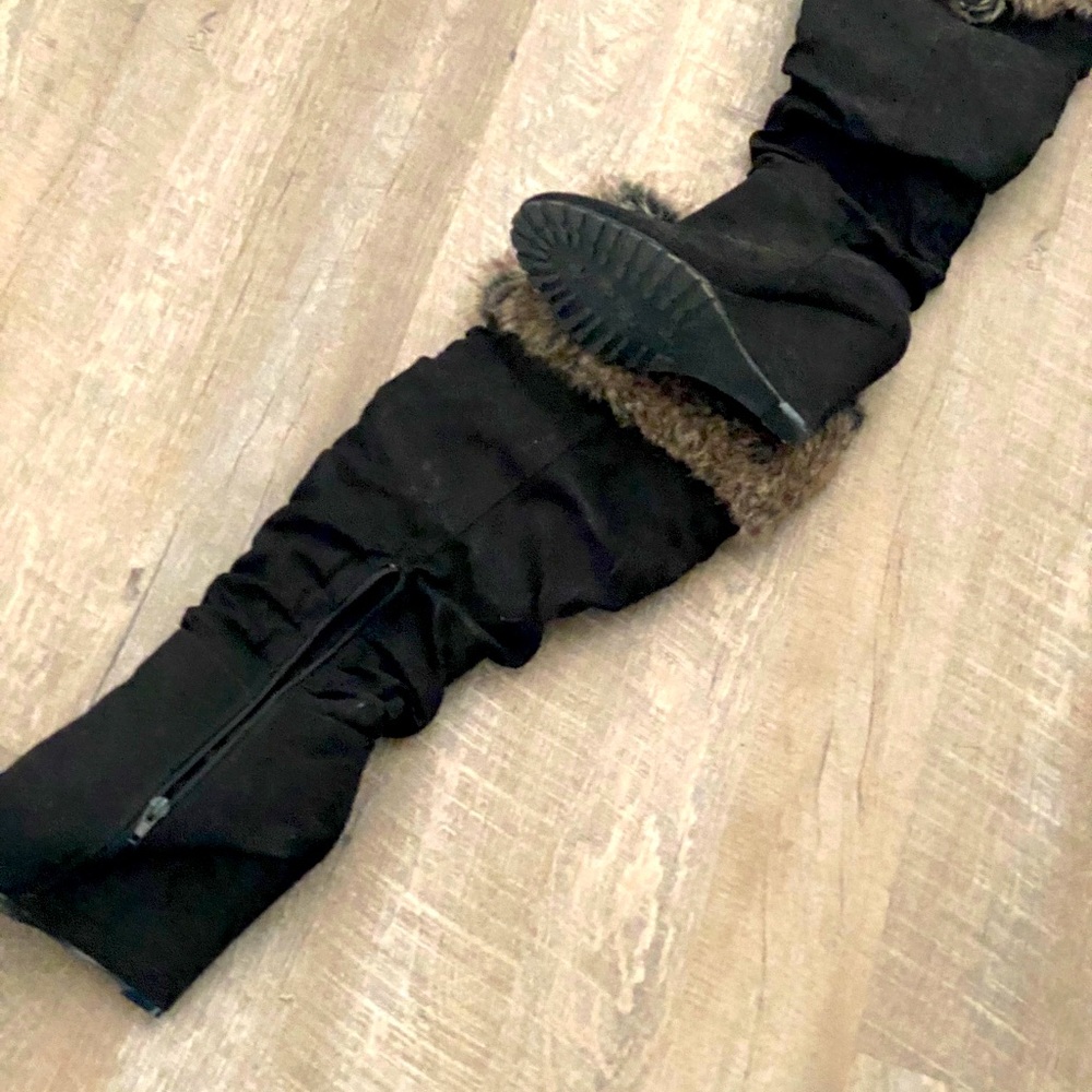 Brand New never worn 4’ furry wedge boots.
